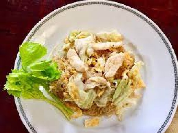 ผัดวุ้นเส้นไก่(กับข้าว)(รับ พฤ. 25 ธ.ค. 68)