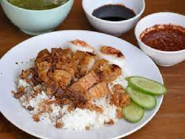 ข้าวหมูอบ+น้ำจิ้มแจ่ว(รับ จ.7ก.ย.69)