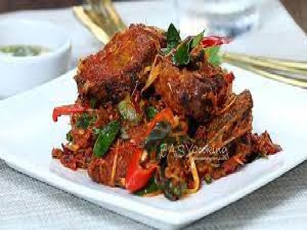 ปลาดุกผัดพริกแกง(กับข้าว)(รับ ศ.19 ธ.ค.68)