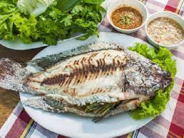 ปลานิลนึ่ง+ผักต้ม+แจ่วปลาร้า(รับ อา.12 เม.ย.69)