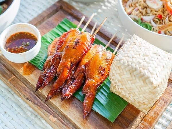 ปีกไก่ย่าง+น้ำจิ้มแจ่ว(รับ ส.27)(รับ อา.28)